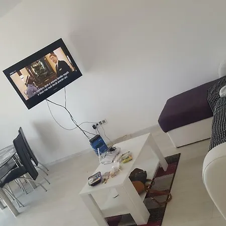 Studio Апартаменти *